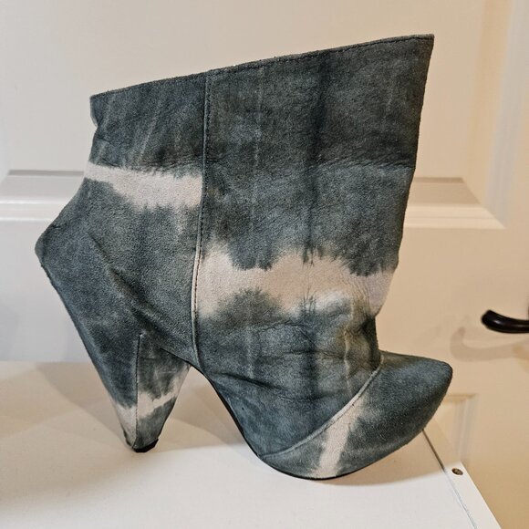 Irregular Choice Architecture Inspired Boots - Picture 3 of 10